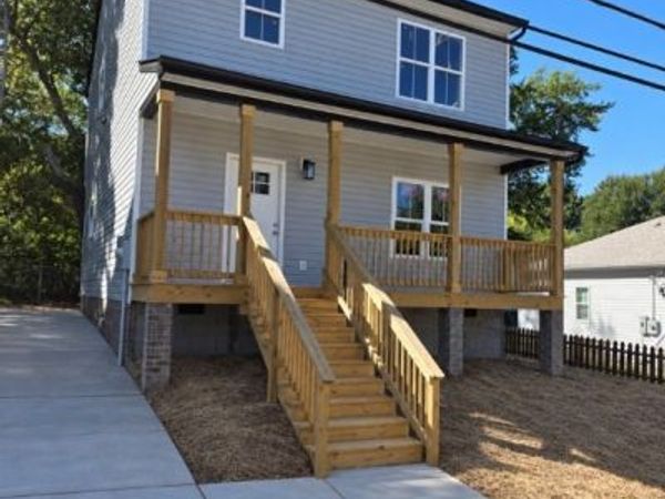 914 Diamond Street , Petersburg, VA 23803