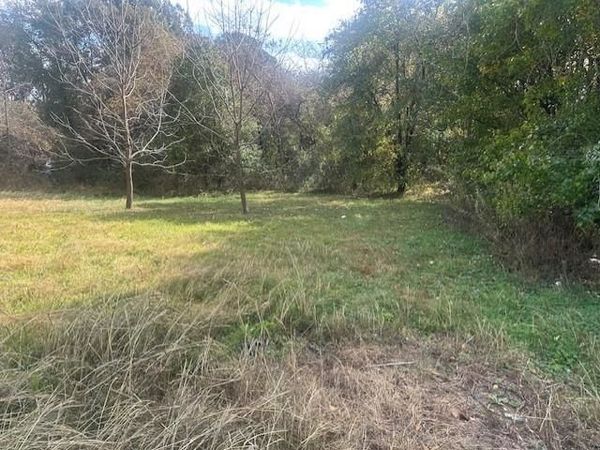 71 E GEETER RD, Memphis, TN 38109
