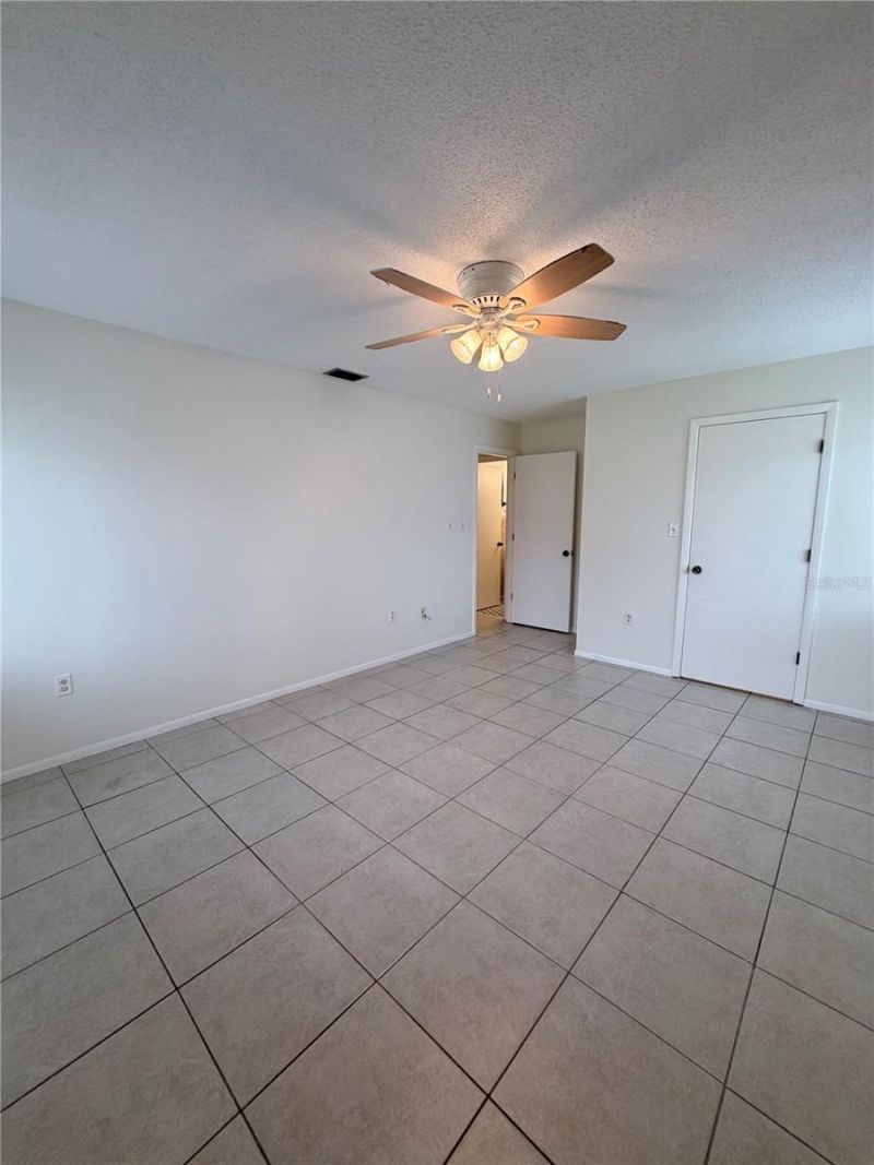 1119 68th Avenue Drive W, Unit 1119, Bradenton, FL 34207 Photo