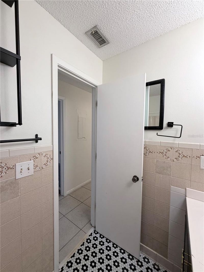 1119 68th Avenue Drive W, Unit 1119, Bradenton, FL 34207 Photo