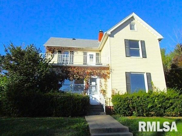 49 W ASH Street, Canton, IL 61520
