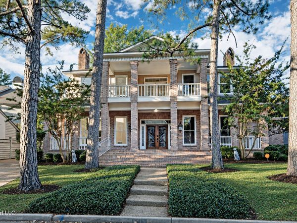 1415 Highland Park Drive, Jackson, MS 39211