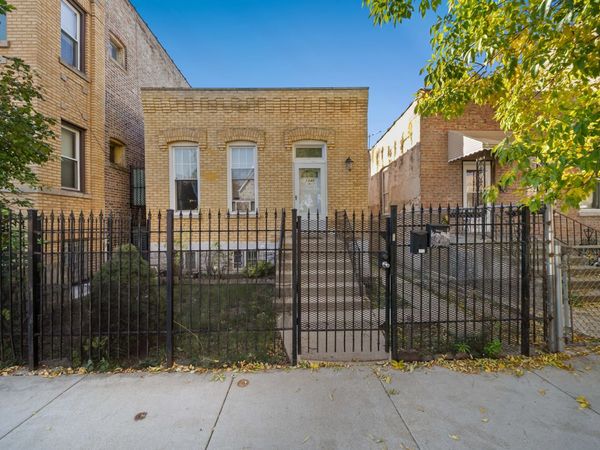1340 N Hamlin Avenue , Chicago, IL 60651