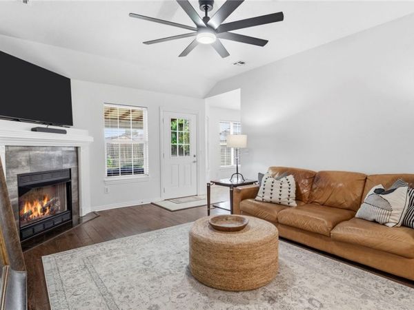 1016 Applewood Circle , Centerton, AR 72719