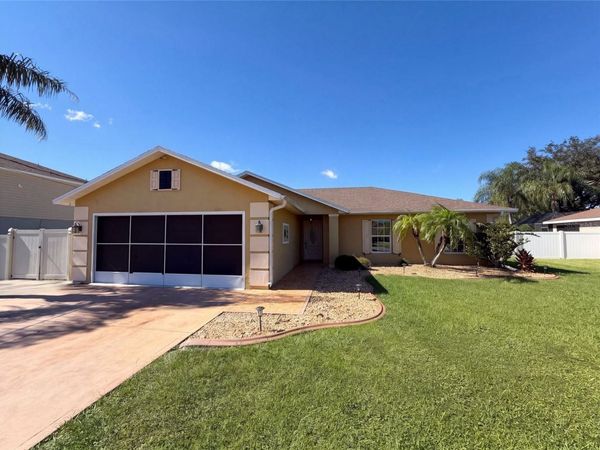 22 FIRETHORN LANE , PALM COAST, FL 32137