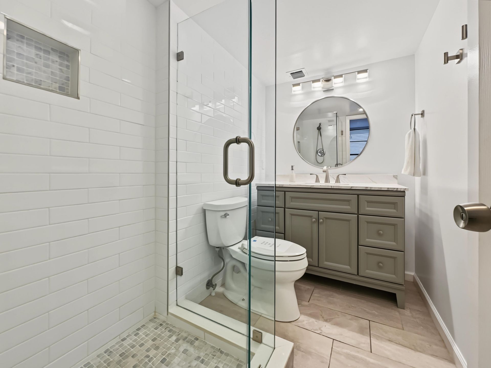 12 Royal Palm Way, Unit 2050, Boca Raton, FL 33432 Photo
