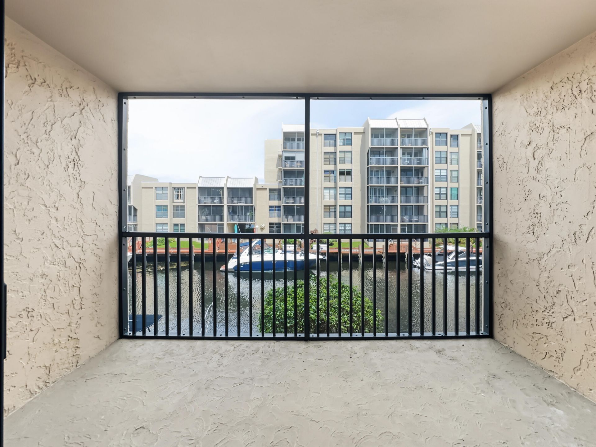12 Royal Palm Way, Unit 2050, Boca Raton, FL 33432 Photo