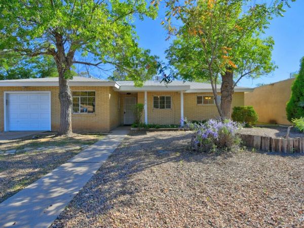 1616 Indiana Street NE, Albuquerque, NM 87110