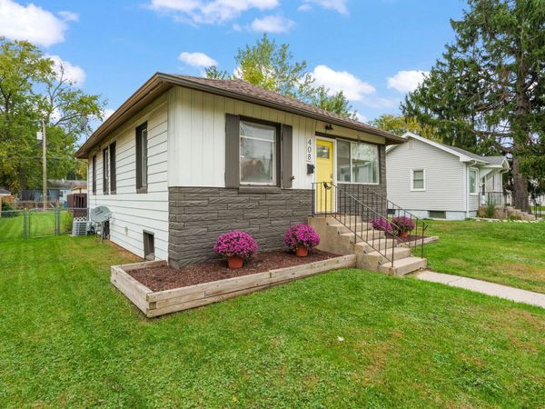 408 S 11th Street , Chesterton, IN 46304