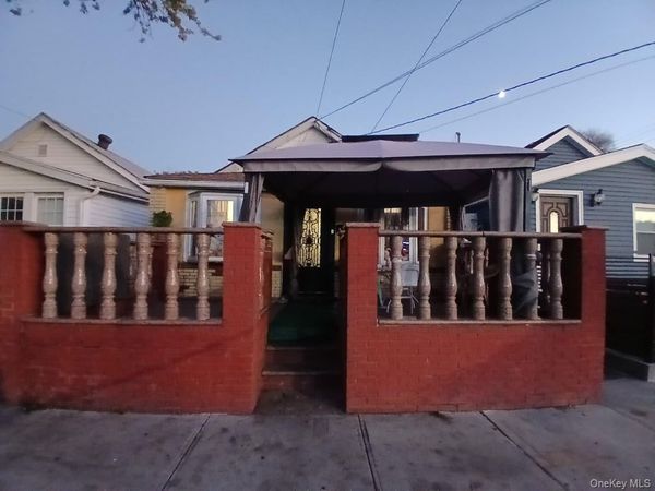 9802 Avenue L , Brooklyn, NY 11236