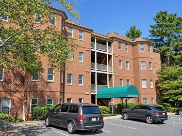 1325 BRANCHLANDS DR , Unit M, Charlottesville, VA 22901
