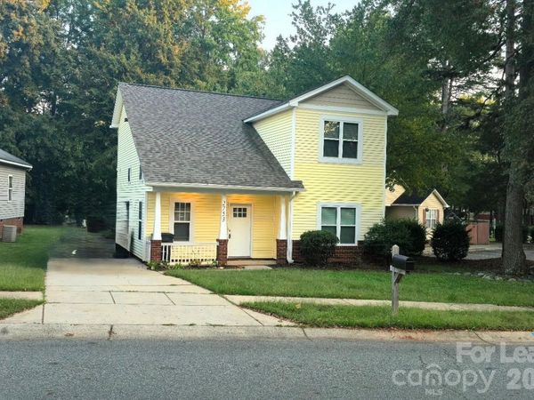 2753 Wingate Avenue , Charlotte, NC 28208