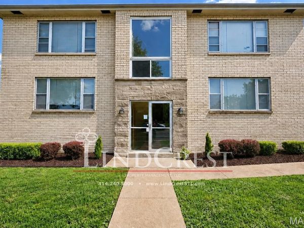 7422 Gravois Avenue , St Louis, MO 63123