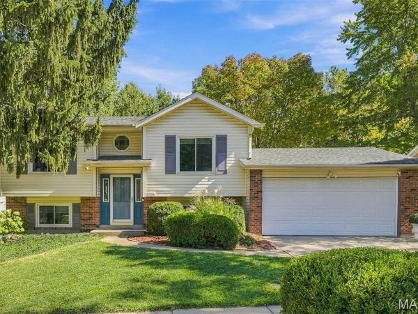 1056 Driftwood Trails Drive , Florissant, MO 63031