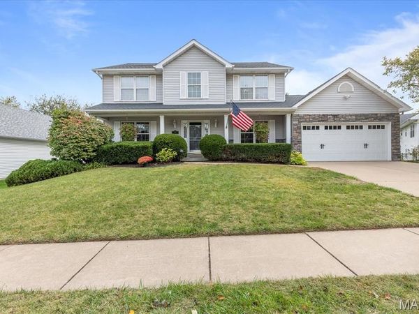 240 E Governor Place , St Charles, MO 63301