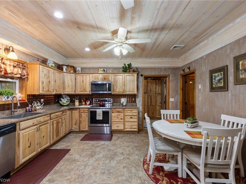 55730 Clover Ridge Road, Jacobsburg, OH 43933 Photo 11