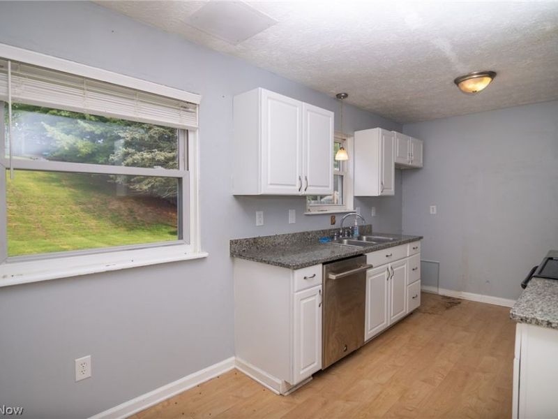 604 Pine Valley Drive, Steubenville, OH 43953 Photo 32