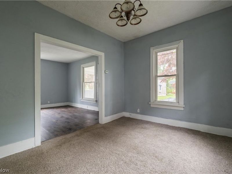 904 Work Drive, Akron, OH 44320 Photo 11