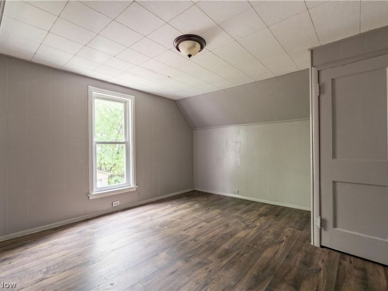 904 Work Drive, Akron, OH 44320 Photo 24