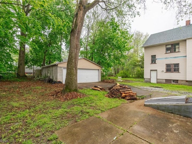 904 Work Drive, Akron, OH 44320 Photo 29