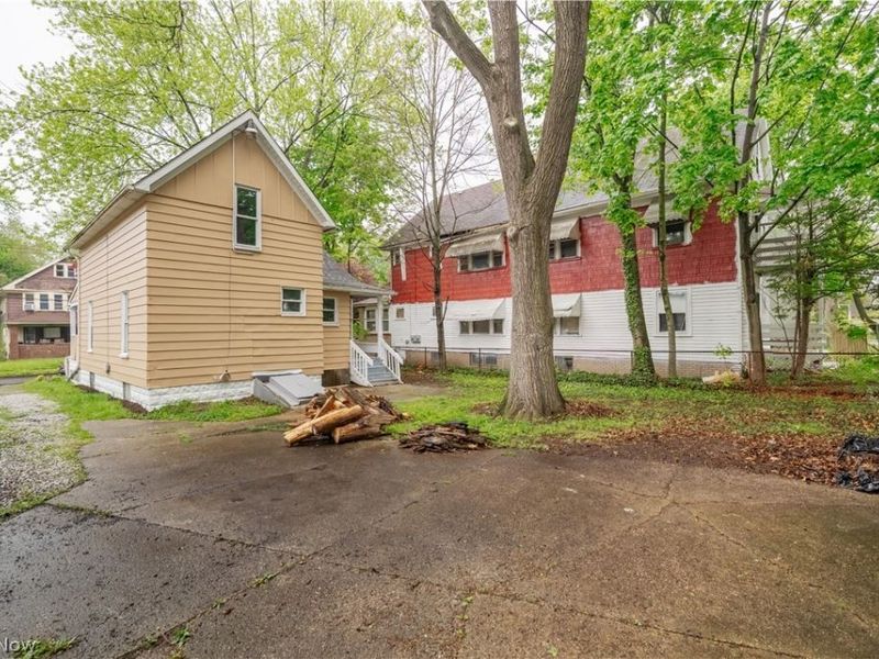 904 Work Drive, Akron, OH 44320 Photo 32