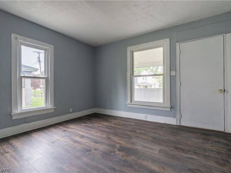 904 Work Drive, Akron, OH 44320 Photo 7