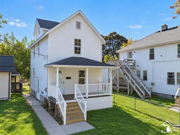 902 E 8th Street, Monroe, MI 48161