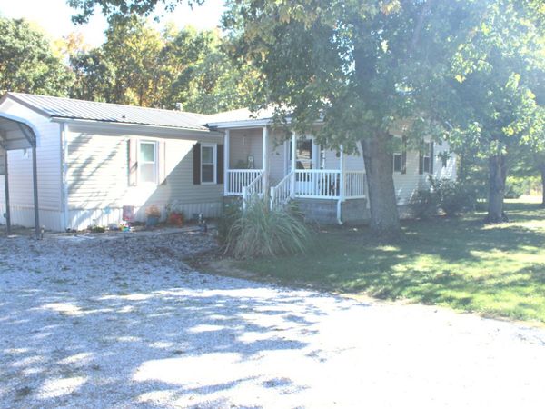 8024 Garrett Road , Alma, IL 62807
