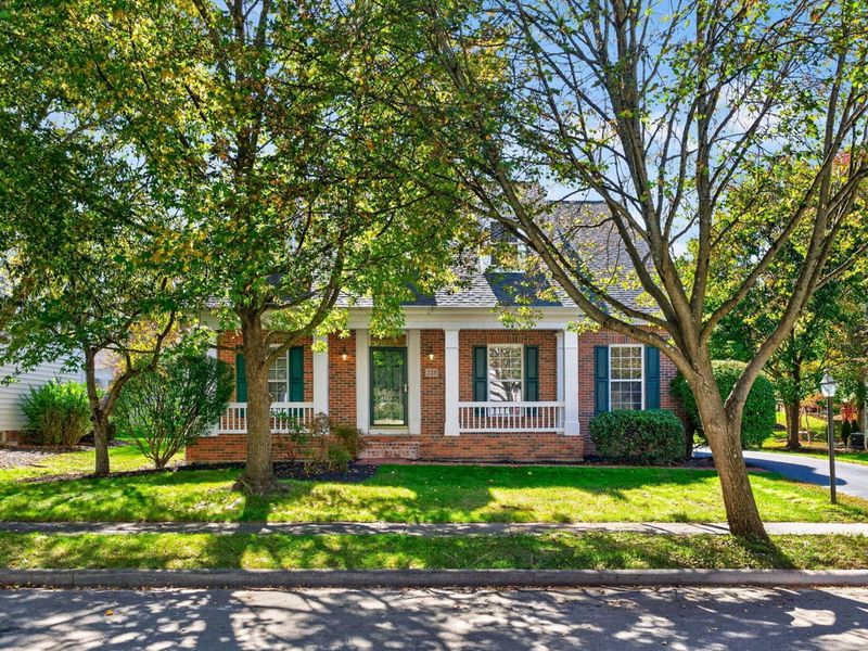 225 Stamford Drive , Powell, OH 43065 Photo 2