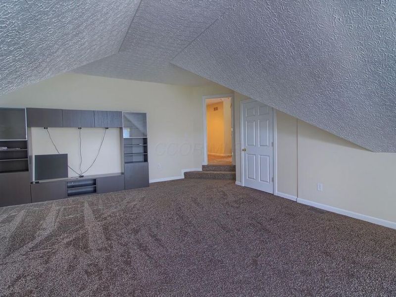 225 Stamford Drive , Powell, OH 43065 Photo 7