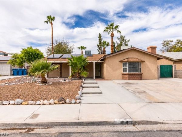 1808 Feather Way , Las Vegas, NV 89108