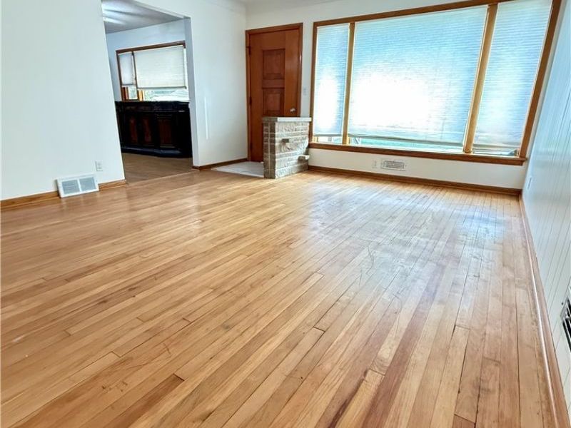 3802 Longwood Avenue, Parma, OH 44134 Photo 5