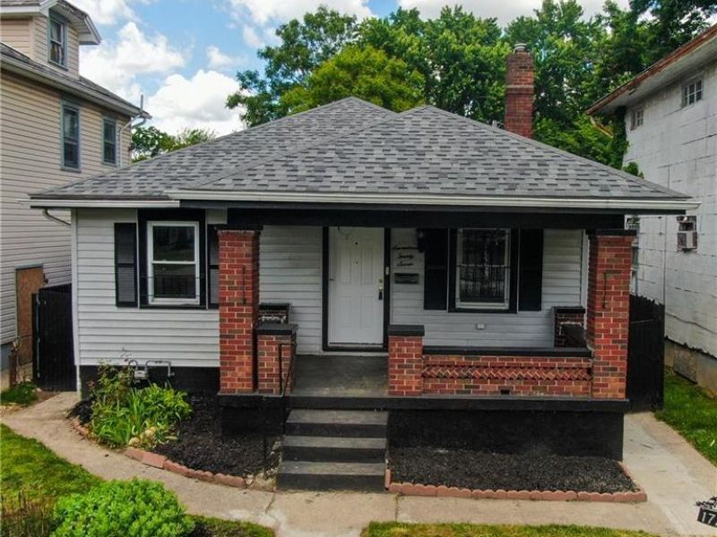 1727 W Riverview Avenue, Dayton, OH 45402 Photo 1