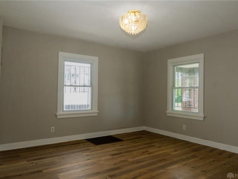 1727 W Riverview Avenue, Dayton, OH 45402 Photo 8