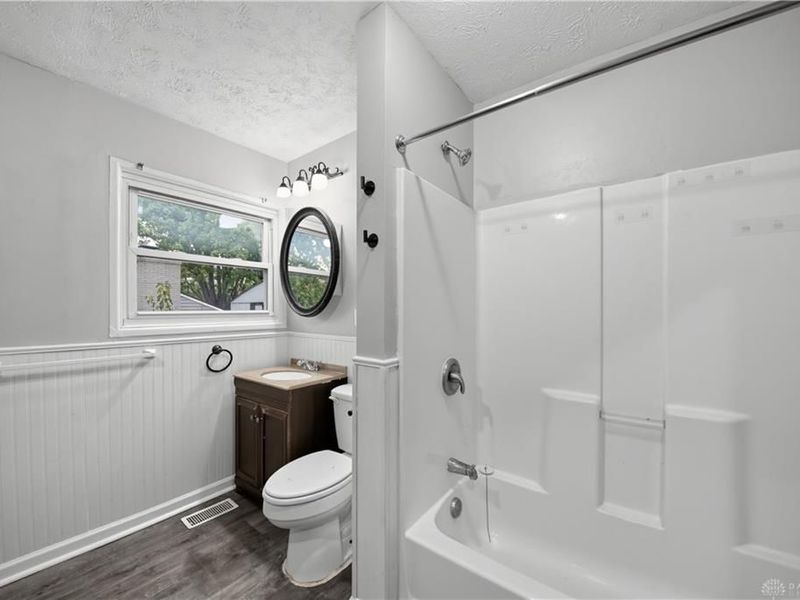 355 Millard Drive, Franklin, OH 45005 Photo 22