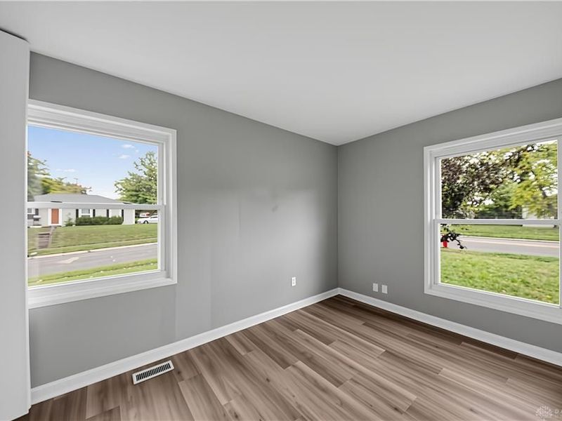 355 Millard Drive, Franklin, OH 45005 Photo 5