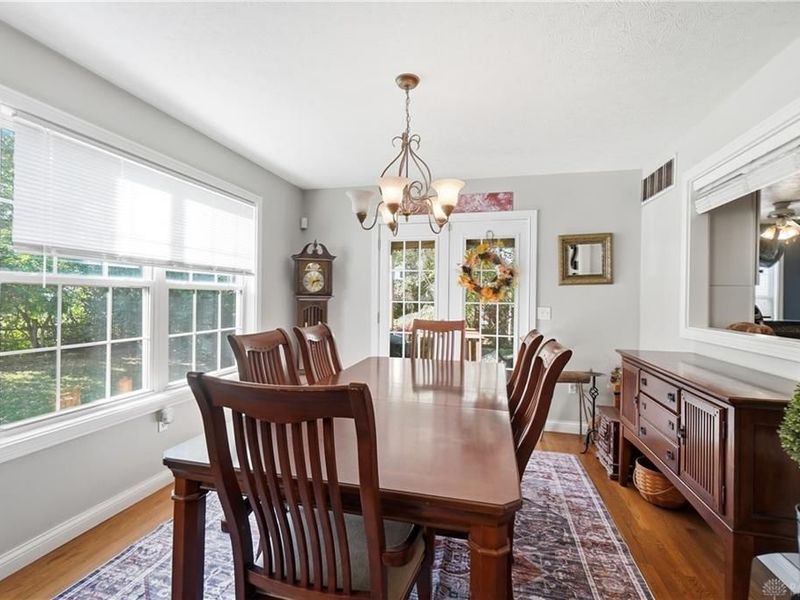 1016 Meadow Thrush Drive, Clayton, OH 45315 Photo 11