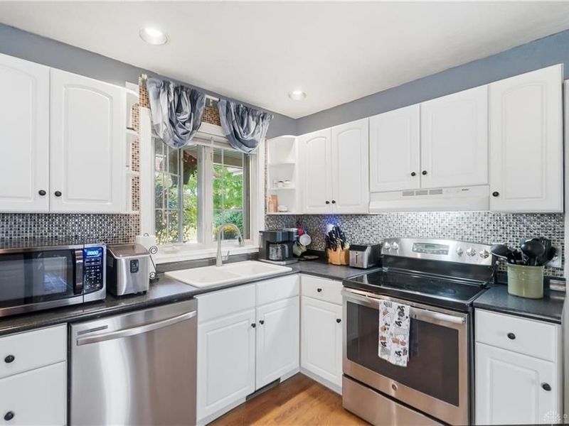 1016 Meadow Thrush Drive, Clayton, OH 45315 Photo 13