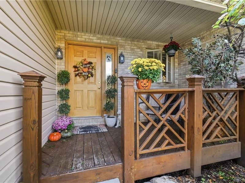 1016 Meadow Thrush Drive, Clayton, OH 45315 Photo 3