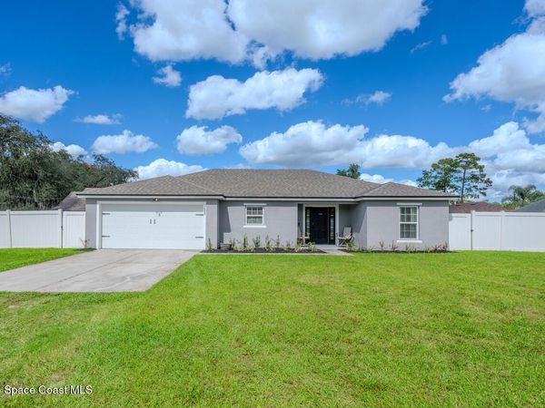 2655 Laurel Road, DeLand, FL 32724