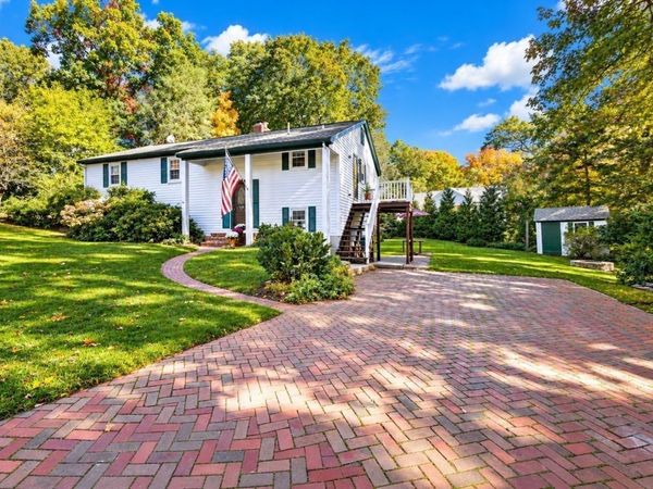 56 Alton Rd, North Attleboro, MA 02760