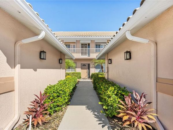 9061 Michael CIR , Unit 10, NAPLES, FL 34113