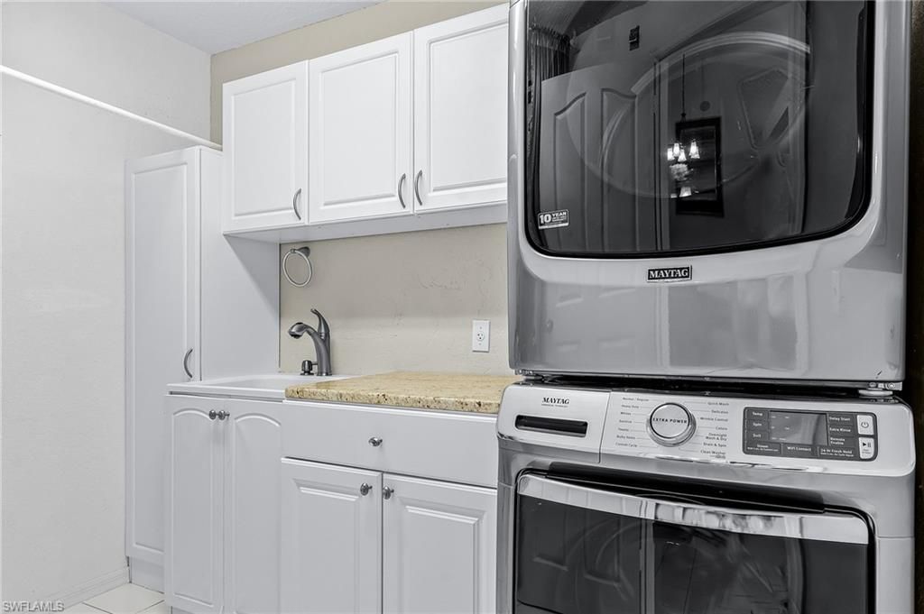 9061 Michael Cir , Unit 10, Naples, FL 34113 Photo