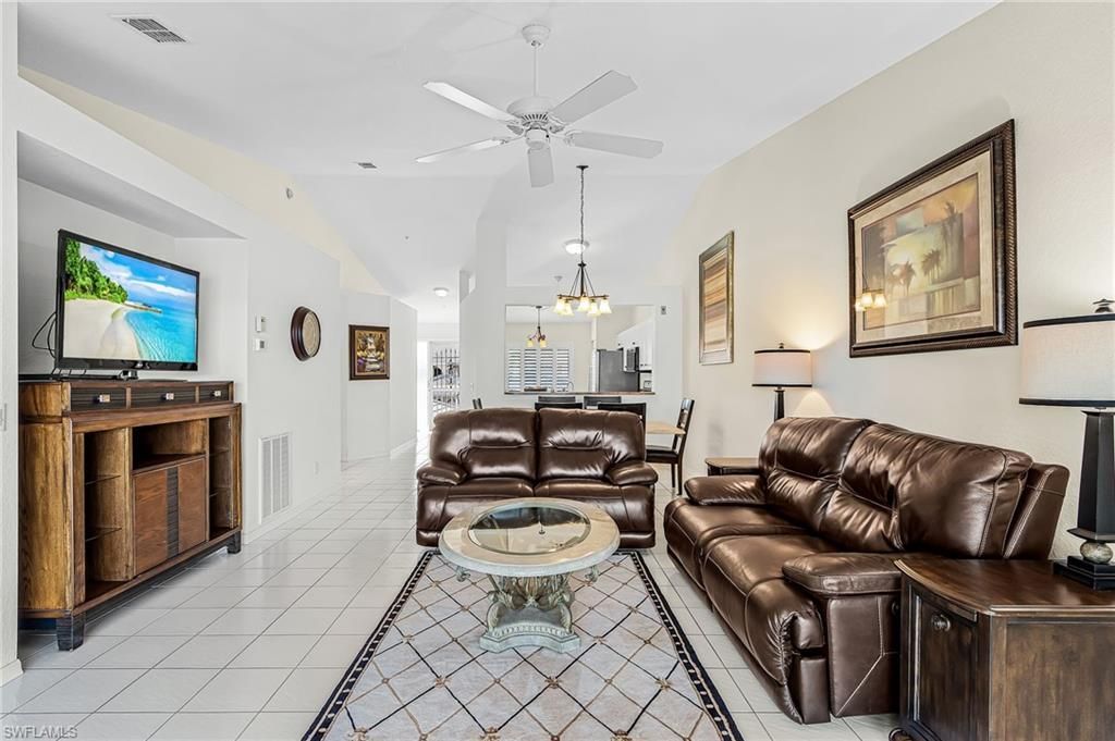 9061 Michael Cir , Unit 10, Naples, FL 34113 Photo