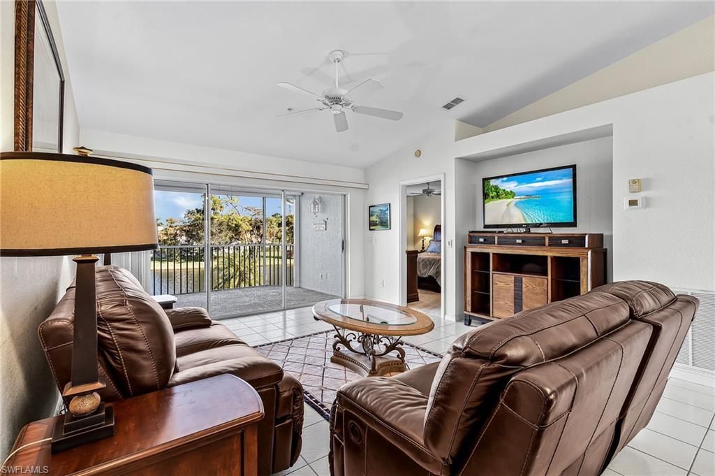 9061 Michael Cir , Unit 10, Naples, FL 34113 Photo