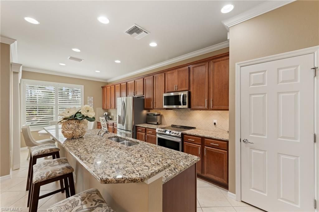 28582 Guinivere Way, Bonita Springs, FL 34135 Photo