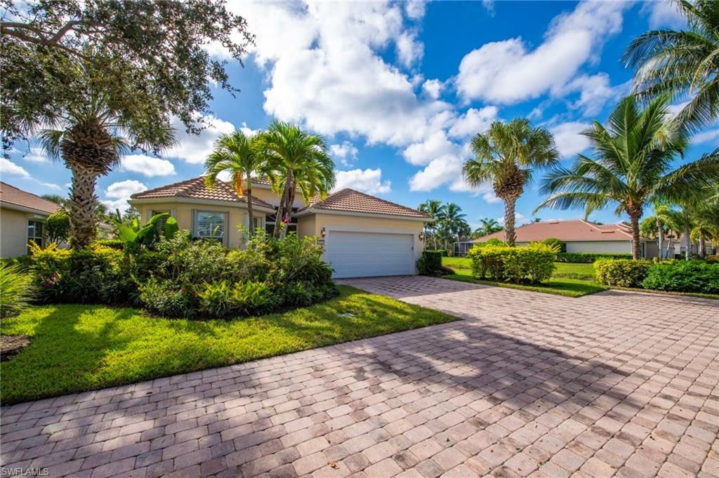 28582 Guinivere Way, Bonita Springs, FL 34135 Photo