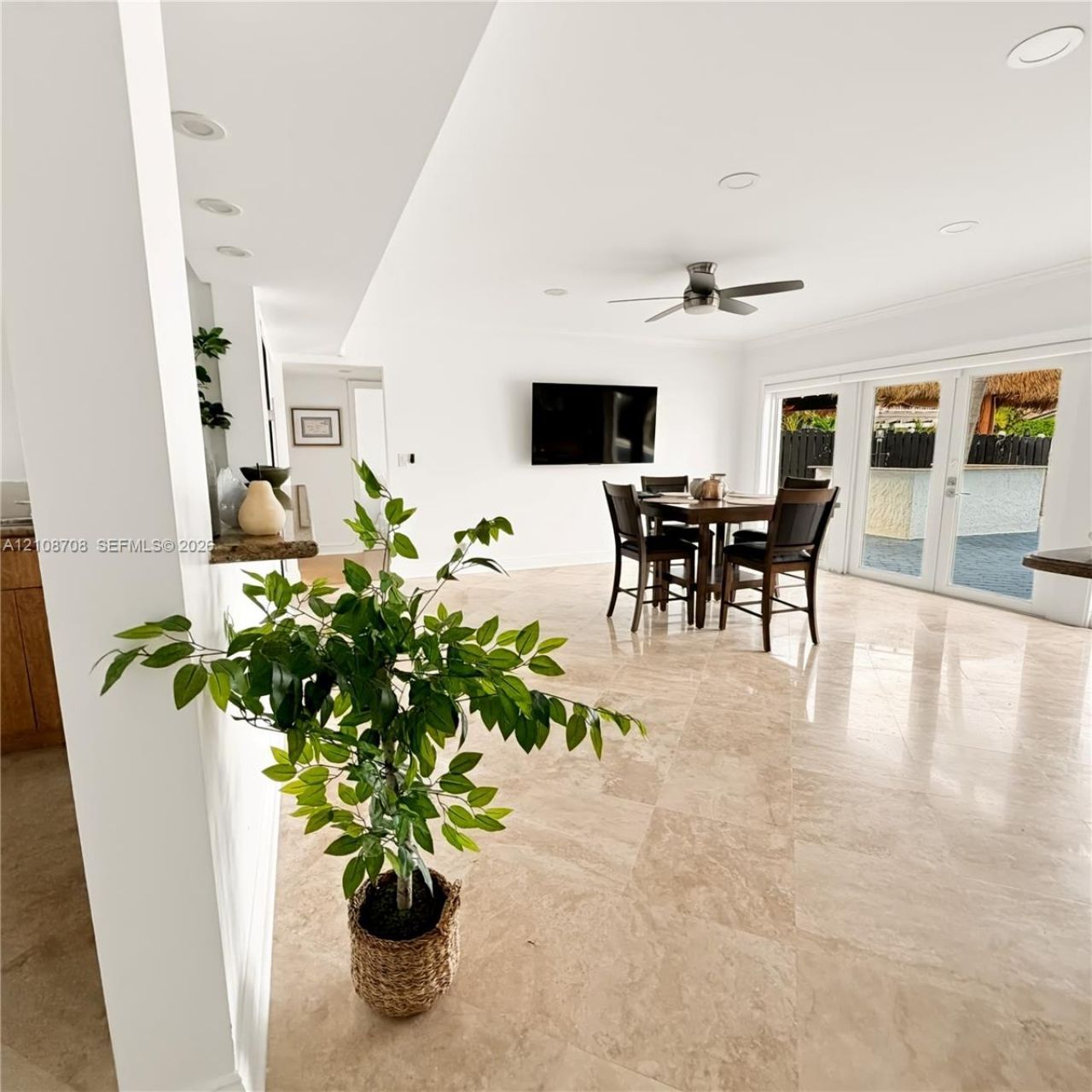 2445 SE 8th St , Pompano Beach, FL 33062 Photo