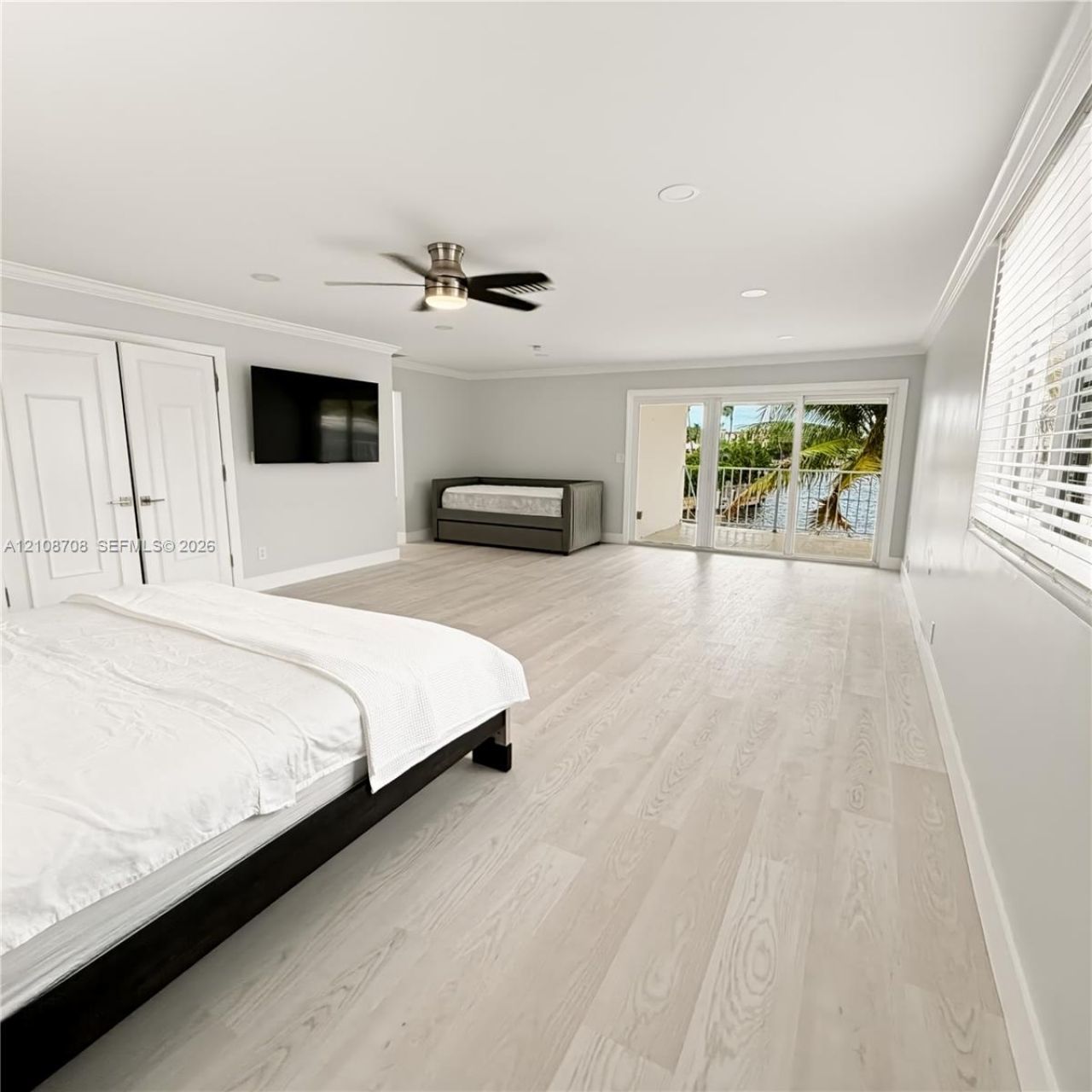2445 SE 8th St , Pompano Beach, FL 33062 Photo