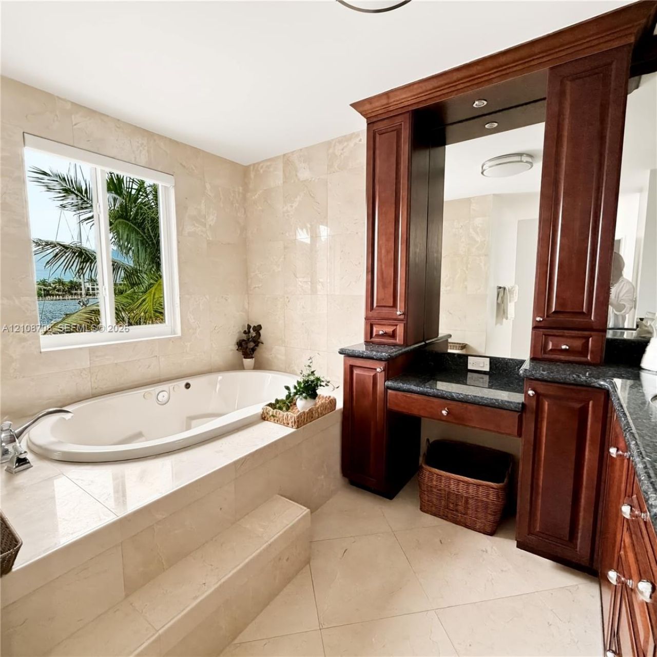 2445 SE 8th St , Pompano Beach, FL 33062 Photo